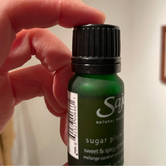 Saje Other Saje Sugar Plum Fairy Essential Oil Poshmark
